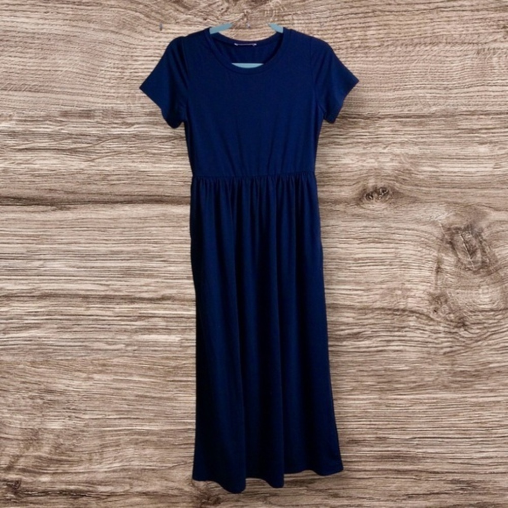 Gorlya short sleeve navy blue maxi dress. XL 13–14.